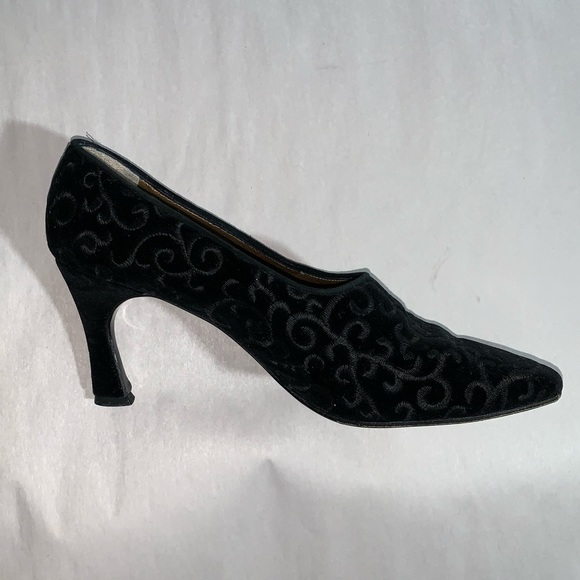 SAINT LAURENT size 8.5 black embroidered velvet - Picture 1 of 12